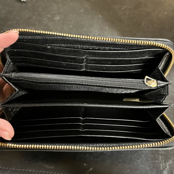 Kate Spade New York leather wallet - Picture 5 of 12